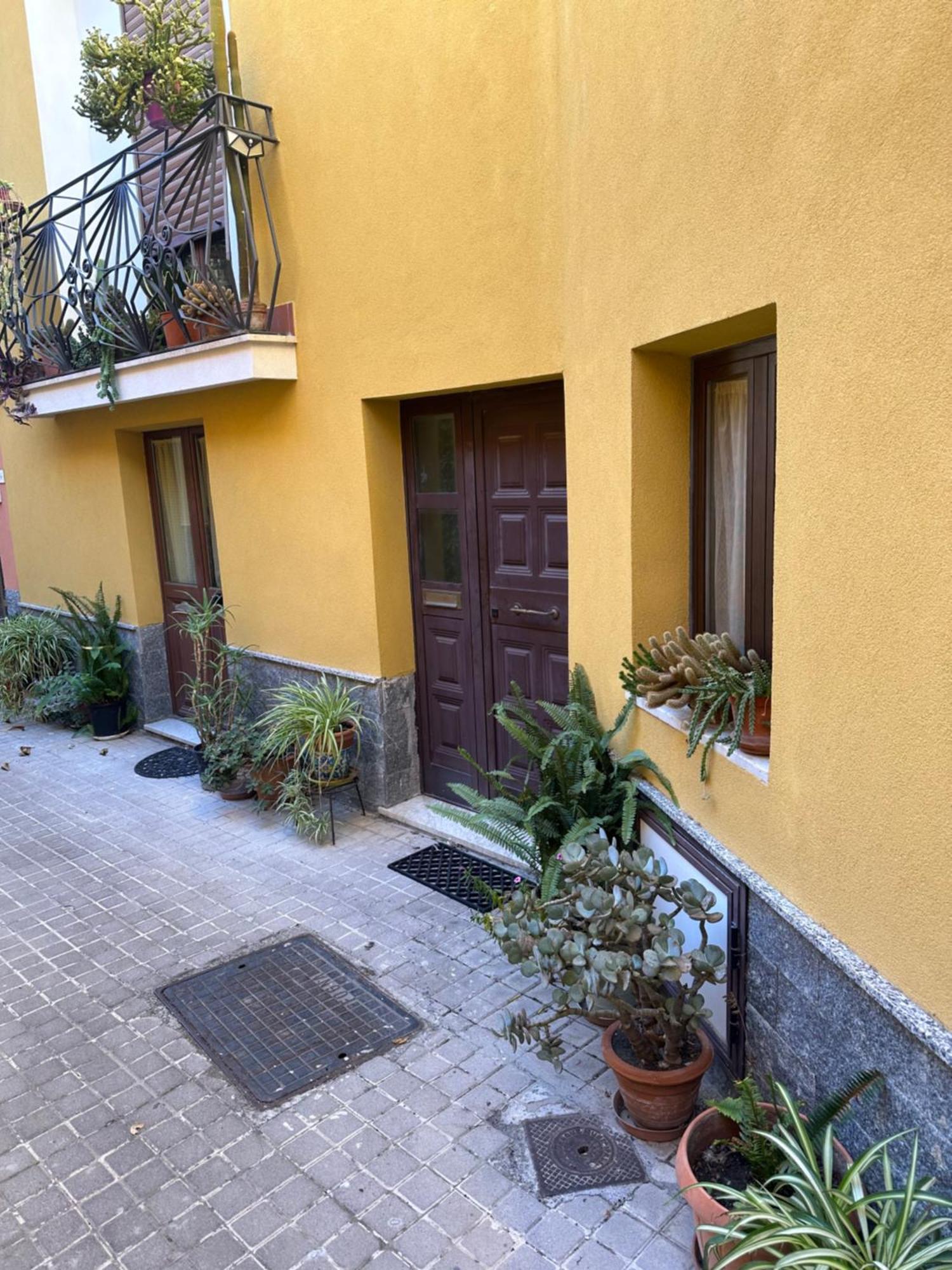 Cottage Gole Alcantara Pafumi Graniti Exterior photo
